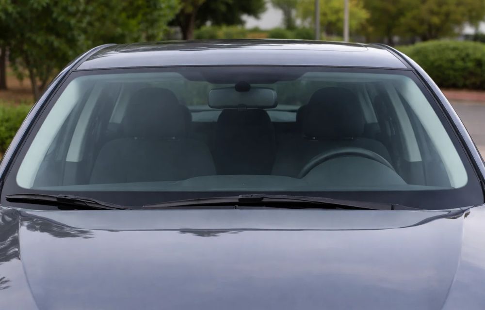When Is the Right Time to Change Your Car's Windshield?